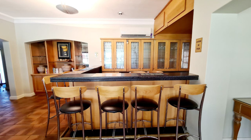 Relaxed Living in Selborne Golf Estate Property Images