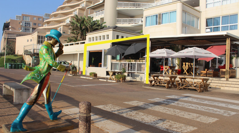 Prominent Beach Café along Umdloti Beach Property Lead Image