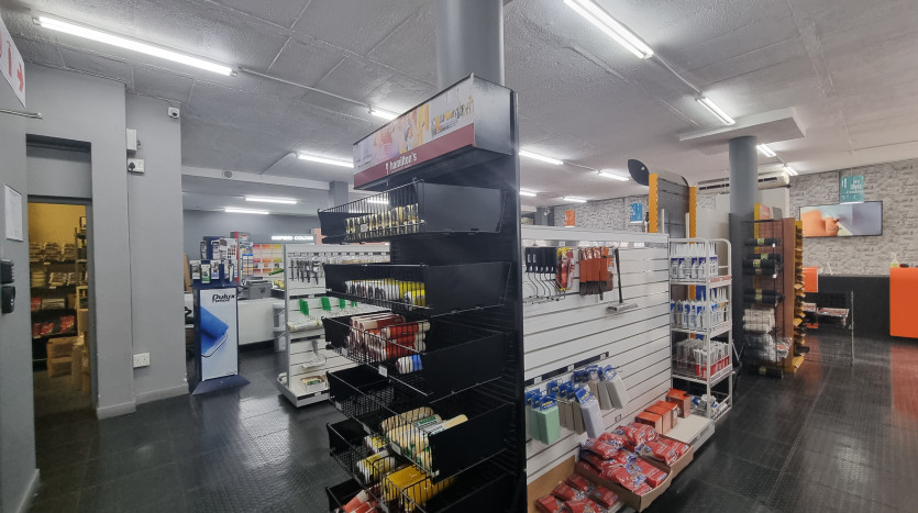 End-User/Investment Retail Property in Pinetown CBD Property Images