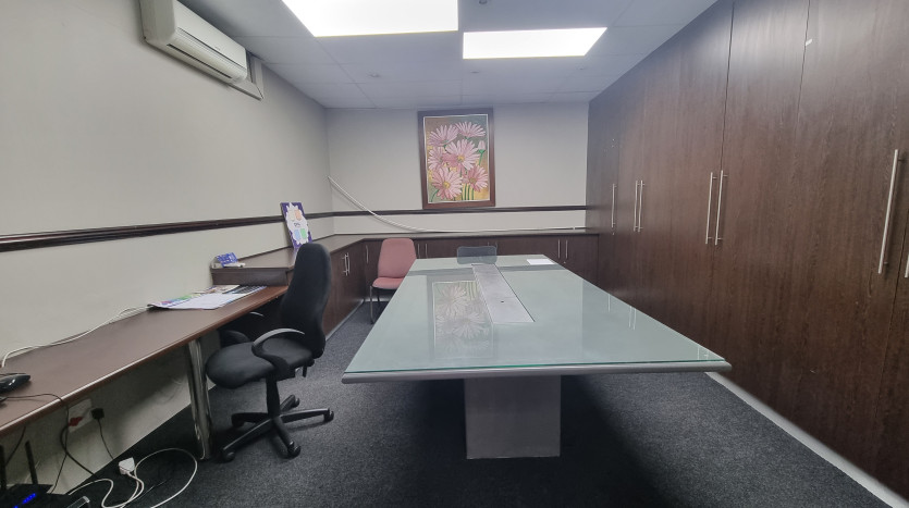 End-User/Investment Retail Property in Pinetown CBD Property Images