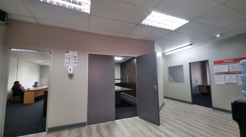 End-User/Investment Retail Property in Pinetown CBD Property Images