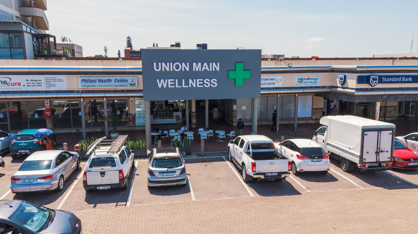 Prominent Shopping Centre in the Heart of the Pinetown CBD Property Images