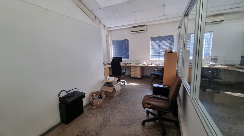3 Light Industrial Units in Westmead Property Images