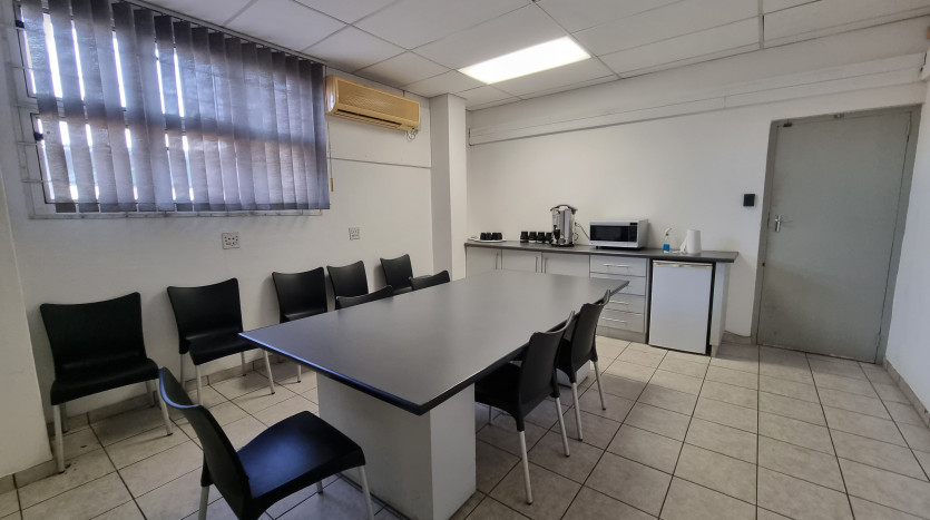 3 Light Industrial Units in Westmead Property Images