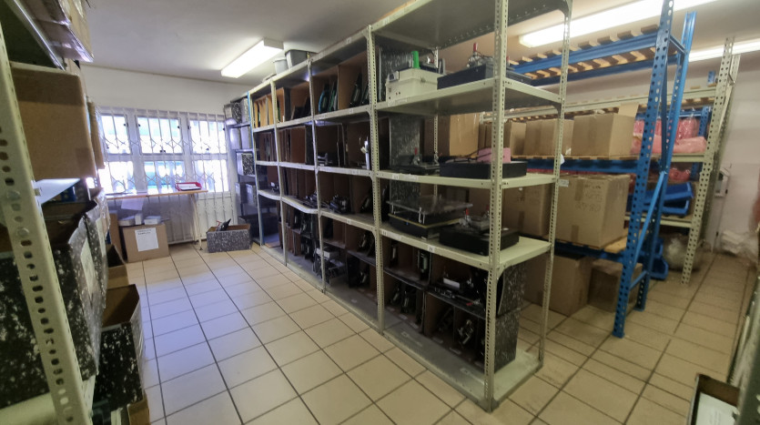 3 Light Industrial Units in Westmead Property Images