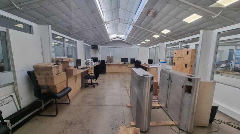 3 Light Industrial Units in Westmead Property Images