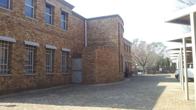 Stand-Alone Office Block, Benoni - For Sale By Auction Property Images