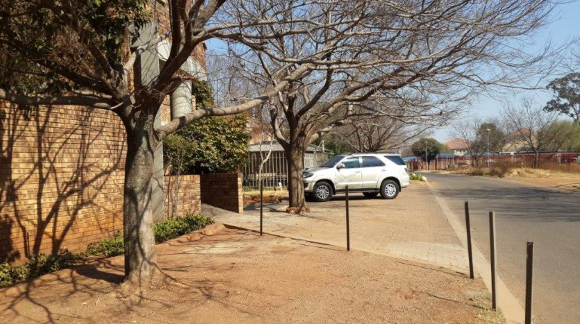 Stand-Alone Office Block, Benoni - For Sale By Auction Property Images