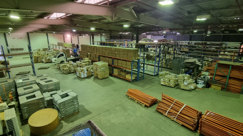 Warehouse In Thriving Springfield Park Property Images