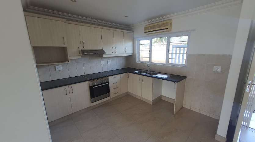 Family Home in Mount Edgecombe Durban Property Images