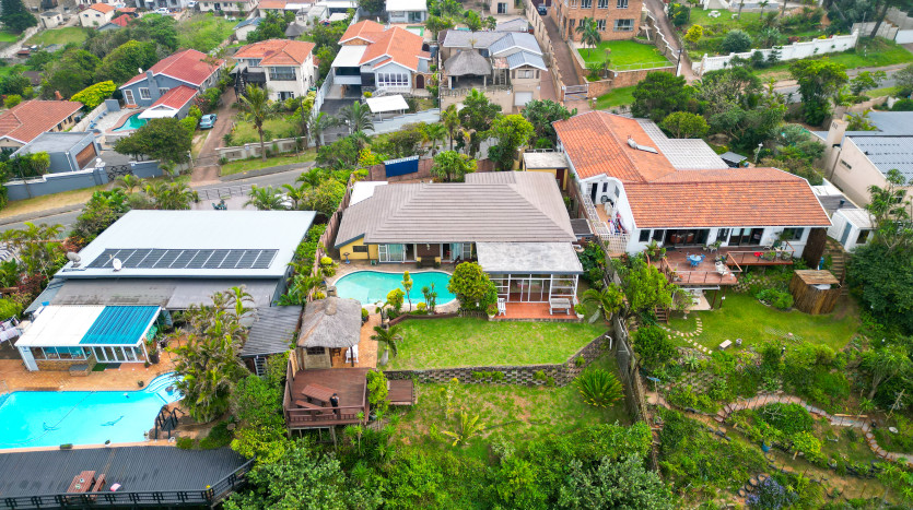 DECEASED ESTATE: Coastal Home with Panoramic Indian Ocean Views Property Images