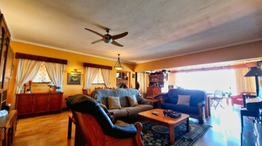 Indian Ocean 3-Bedroom Beachfront Home! Property Images