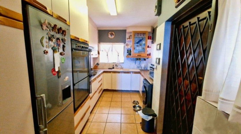 Indian Ocean 3-Bedroom Beachfront Home! Property Images