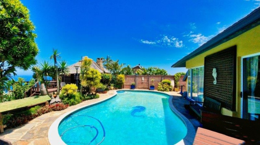 Indian Ocean 3-Bedroom Beachfront Home! Property Images