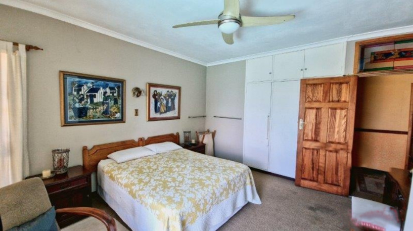 Indian Ocean 3-Bedroom Beachfront Home! Property Images