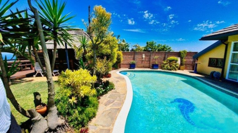 Indian Ocean 3-Bedroom Beachfront Home! Property Images