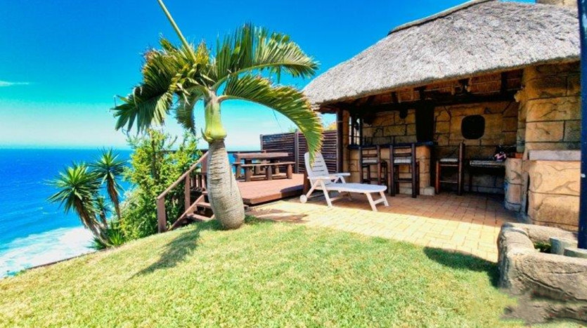 Indian Ocean 3-Bedroom Beachfront Home! Property Images