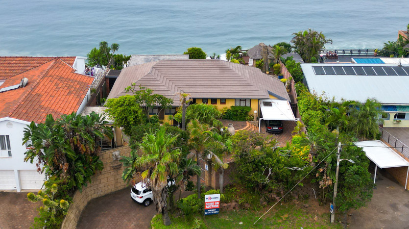 Indian Ocean 3-Bedroom Beachfront Home! Property Lead Image