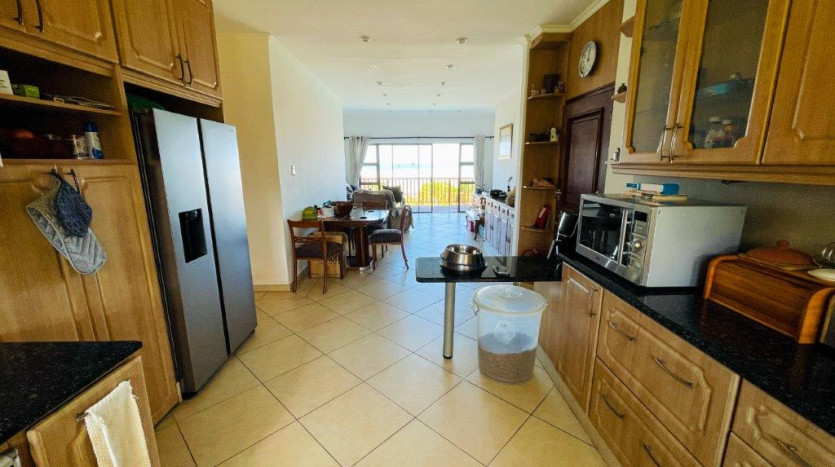 Premier 6-Bedroom Indian Ocean Home on Tugela Mouth, KZN Property Images