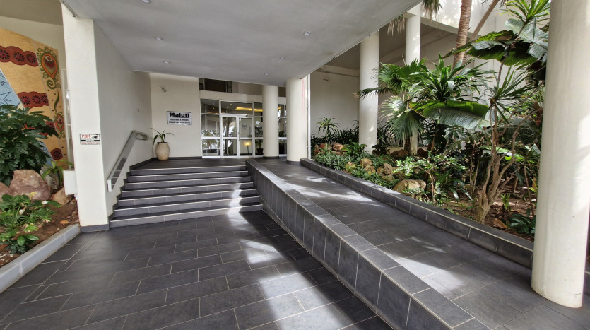 Luxury Living on Durban's Golden Mile Property Images