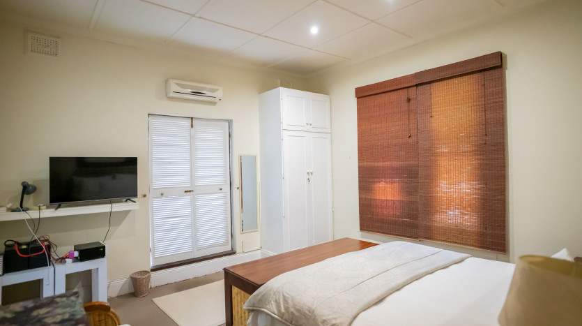 Extra Large Family Home Durban Property Images
