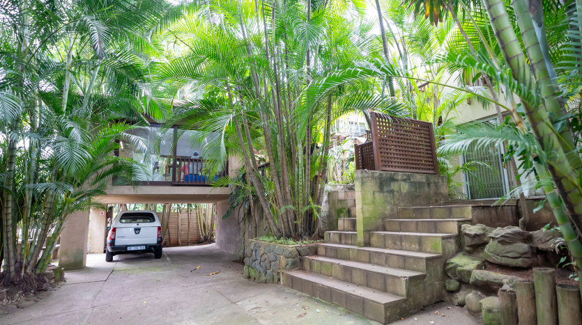 Extra Large Family Home Durban Property Images