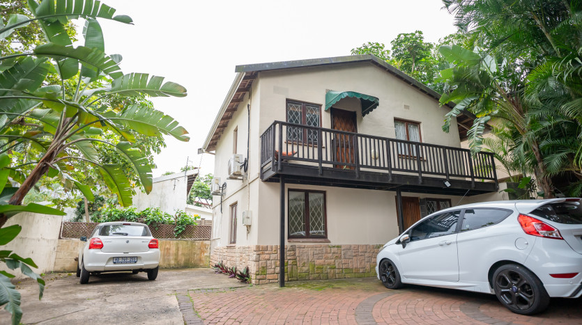 Extra Large Family Home Durban Property Images