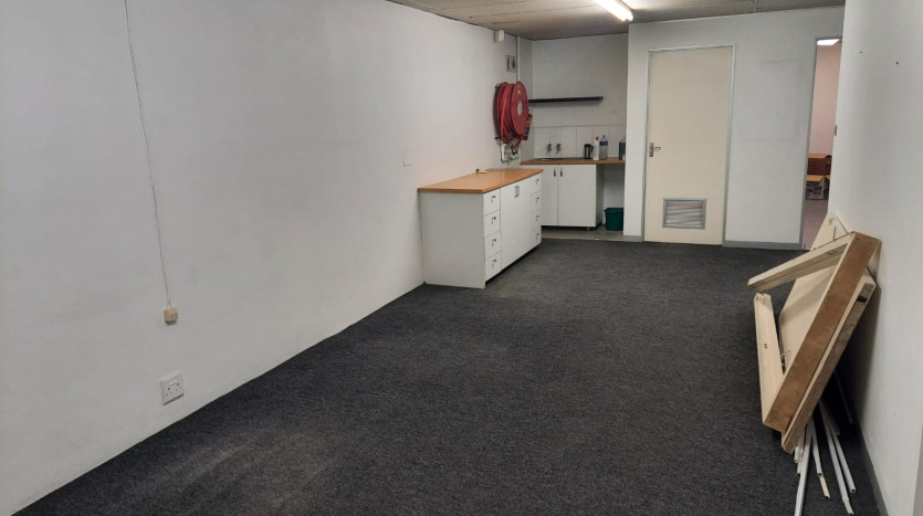 Investment Retail and Service Shops in Prominent Position in Pinetown Property Images