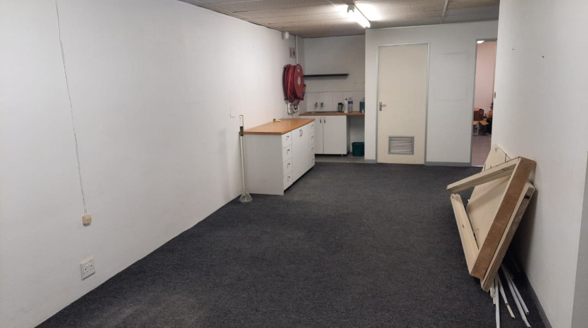 Investment Retail and Service Shops in Prominent Position in Pinetown Property Images