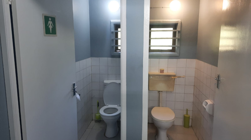 Investment Retail and Service Shops in Prominent Position in Pinetown Property Images