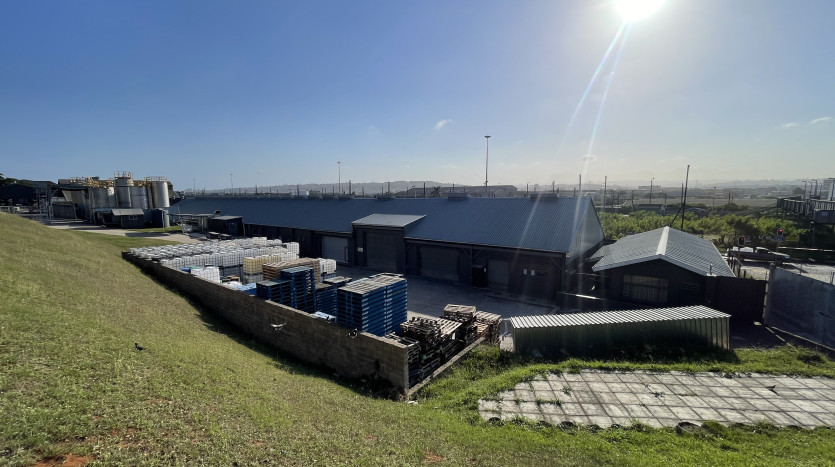 Prime Location: 7 x Industrial Units ± 2km from The Durban Port Property Images