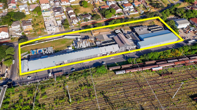 Prime Location: 7 x Industrial Units ± 2km from The Durban Port Property Lead Image