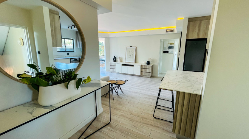 Indian Ocean Umhlanga Rocks Apartment Property Images