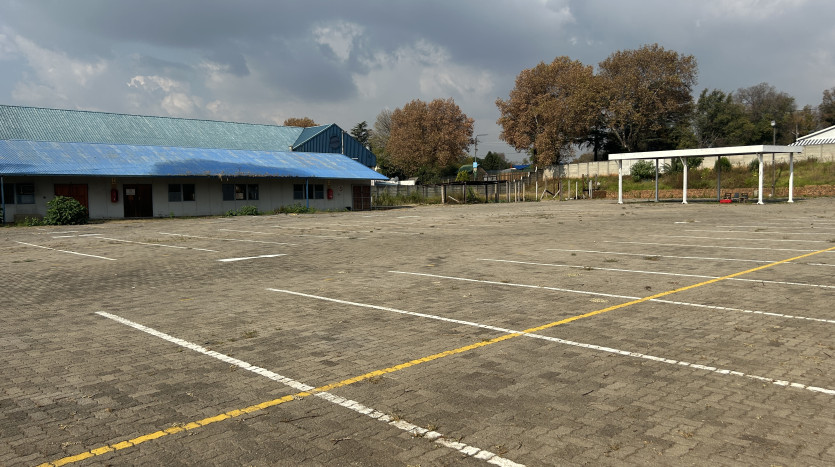 Development Land Bordering Shopping Centre Northcliff, Johannesburg Property Images