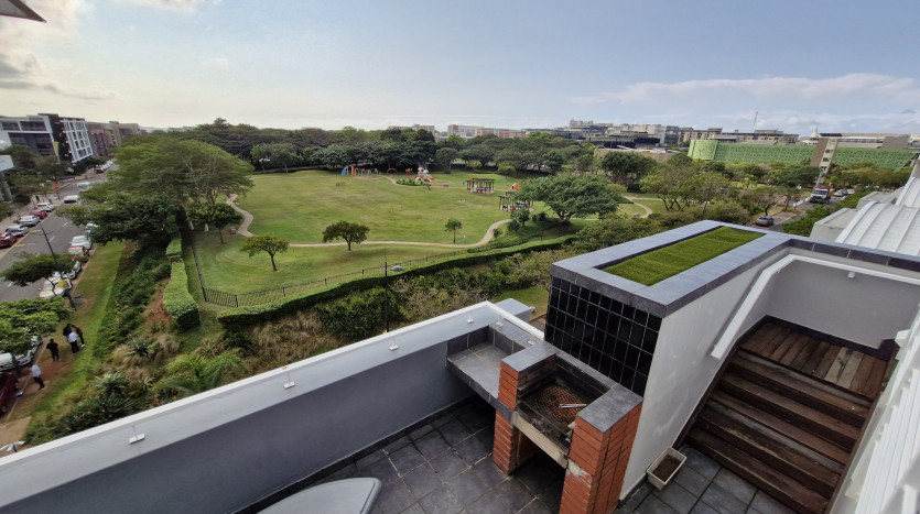 Modern 2 Bed Loft Apartment in Umhlanga Ridge Property Images