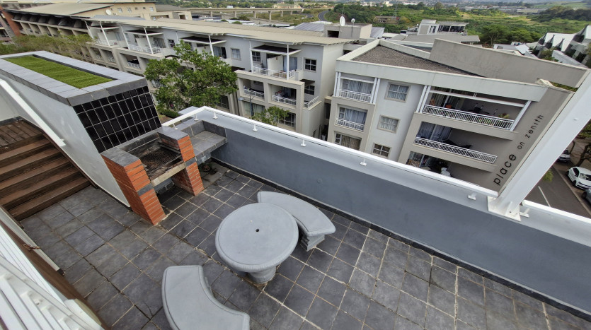 Modern 2 Bed Loft Apartment in Umhlanga Ridge Property Images