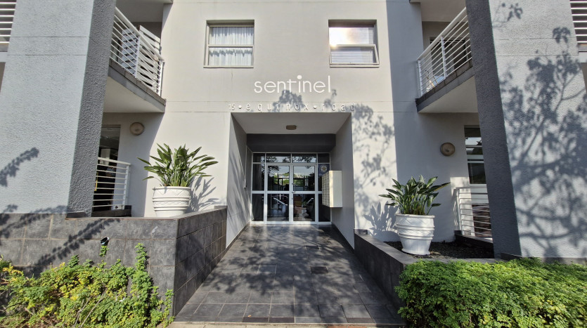 Modern 2 Bed Loft Apartment in Umhlanga Ridge Property Images
