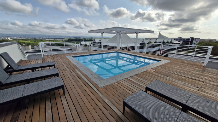 Modern 2 Bed Loft Apartment in Umhlanga Ridge Property Images