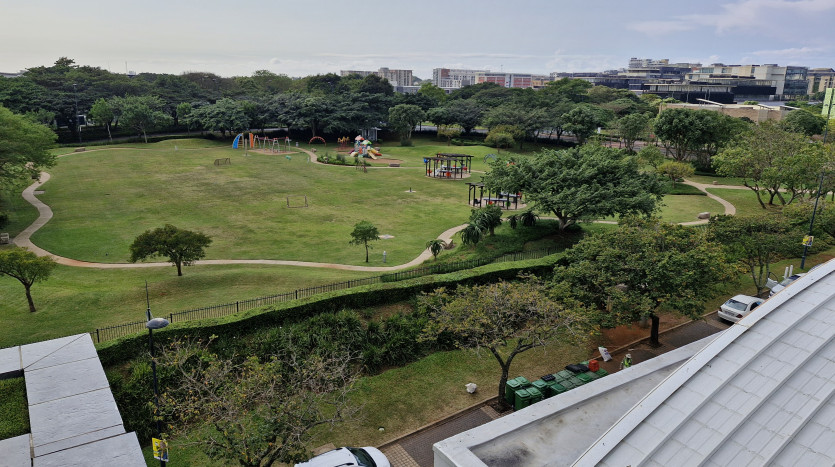 Modern 2 Bed Loft Apartment in Umhlanga Ridge Property Images