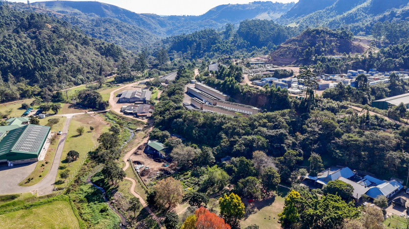 Large Track of Land with Multiple Warehouses Business Park & Conservancy Zoning, Durban. Property Images
