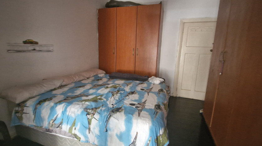 Home with 2 Flatlets Ready for Refurbishment, Queensburgh Property Images