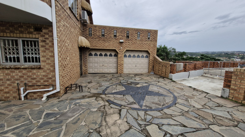 Investment Property near UKZN Westville Campus Durban on Auction Property Images