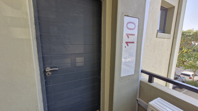 Fully Furnished Apartment in Umhlanga New Town Centre Property Images