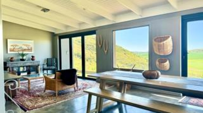 Luxury Farm in Nottingham Road, KZN Midlands Property Images