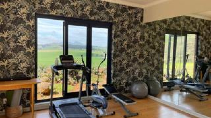 Luxury Farm in Nottingham Road, KZN Midlands Property Images