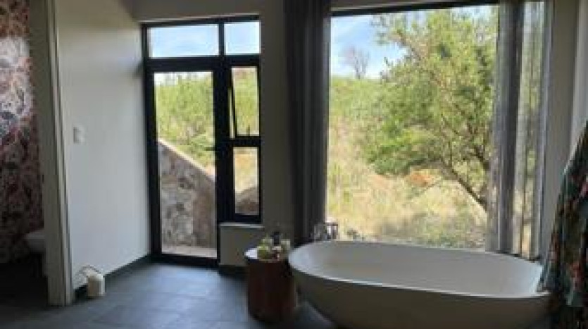 Luxury Farm in Nottingham Road, KZN Midlands Property Images