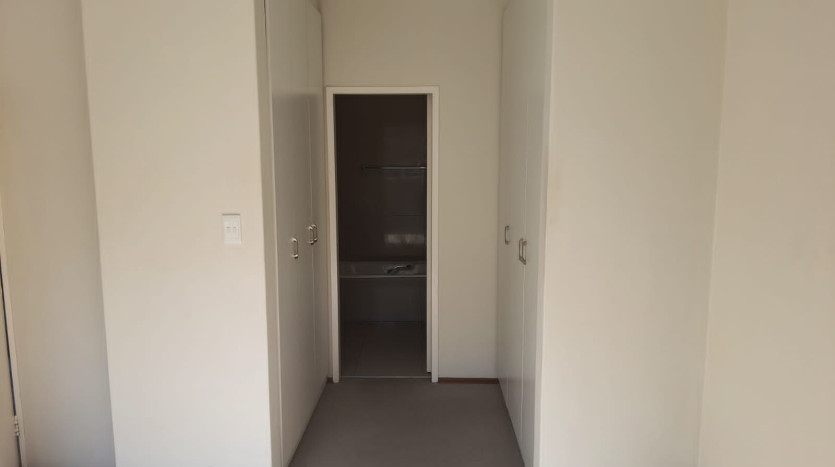 Exquisite 3 Bedroom Apartment in Sandton, Gauteng Property Images