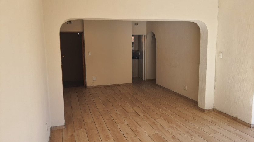 Exquisite 3 Bedroom Apartment in Sandton, Gauteng Property Images