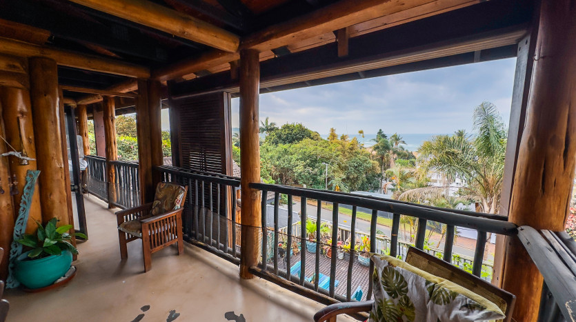 Luxurious Bali Style Home on Auction Zinkwazi Beach Property Images