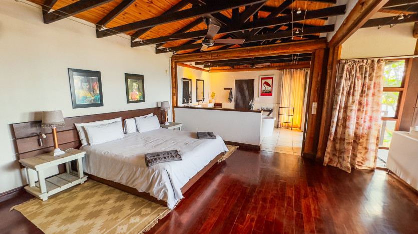 Luxurious Bali Style Home on Auction Zinkwazi Beach Property Images